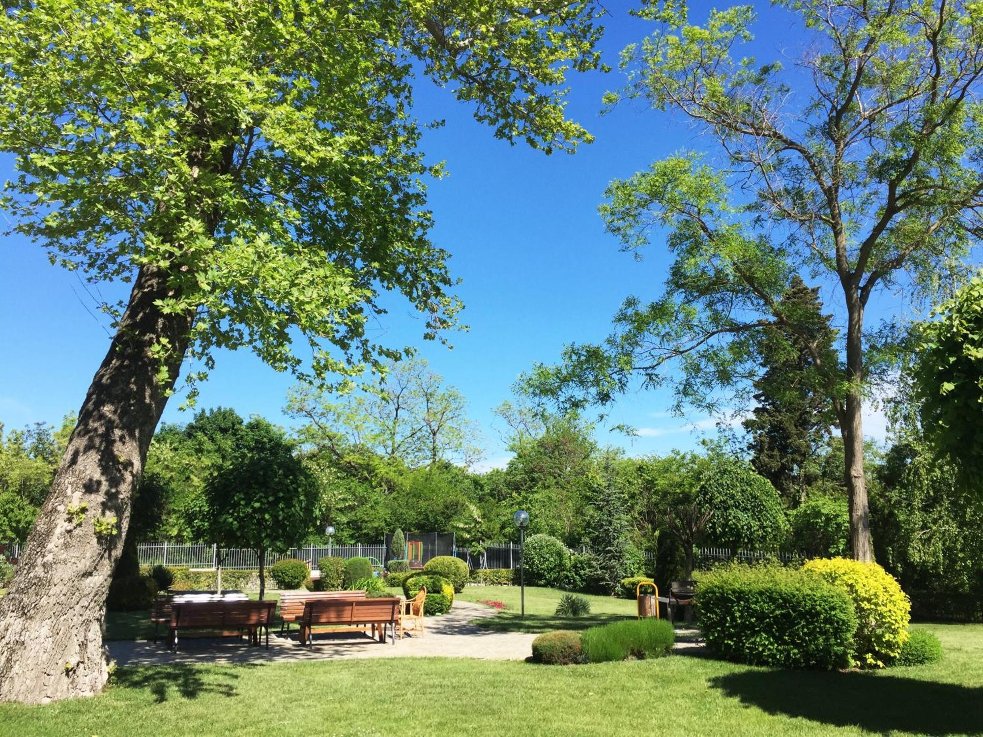 Varna Garden View Apartment エクステリア 写真